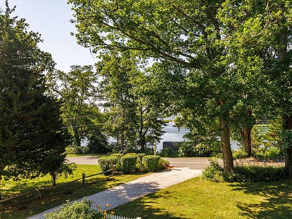 2nd image of 152 Namequoit Road
