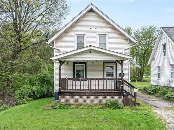 1175 Robert Ave NW, Warren, OH 44485