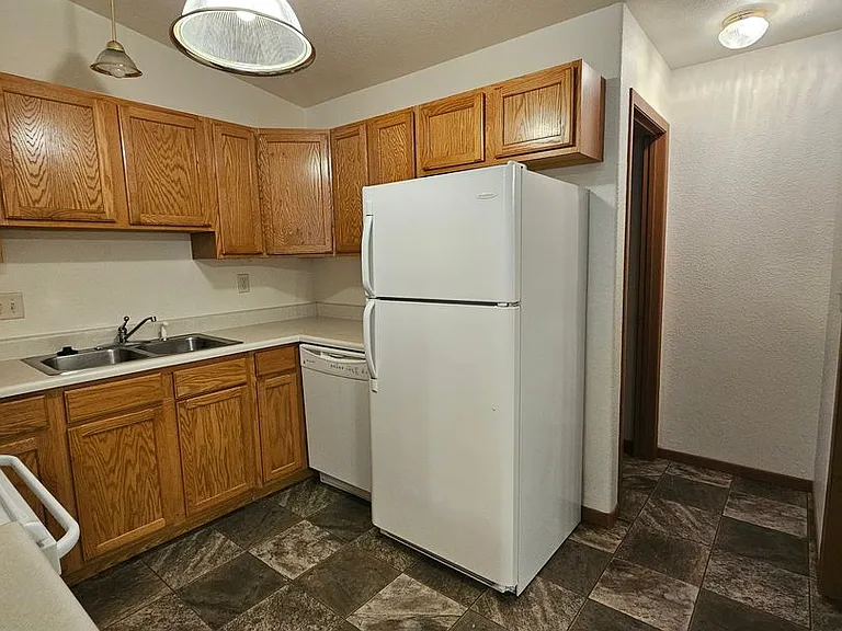 3850 Park Dr #6 — Photo 7