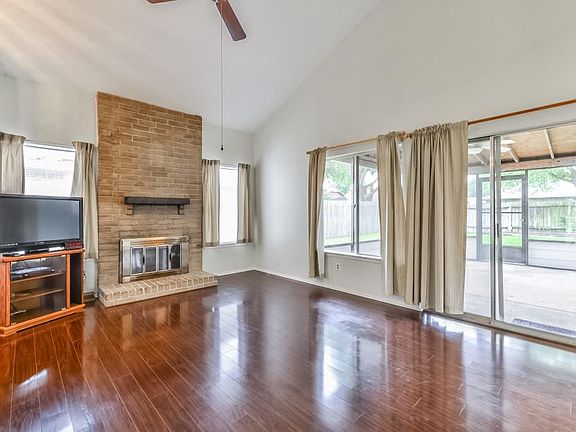 5th image of 7511 Arista Dr