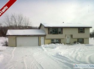 28271 Yukon St NW, Isanti, MN 55040