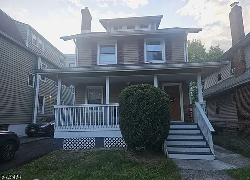 271 N Maple Ave Photo 1