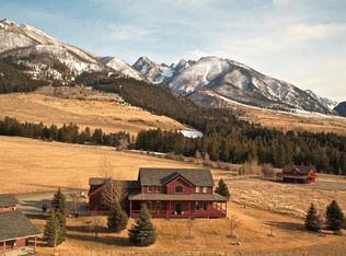 98 Indian Hill Rd, Livingston, MT 59047