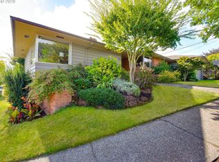 7011 SW 12th Dr, Portland, OR 97219