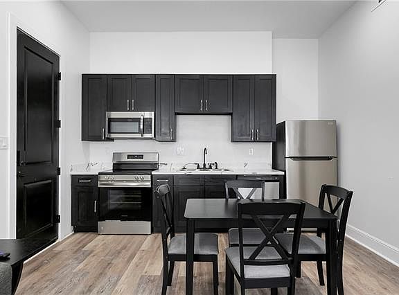 5th image of 632 Mandeville St #2A