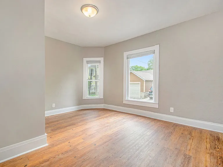 62 Caroline Pl NE — Photo 5