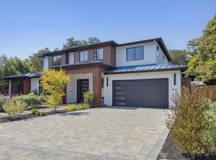 1074 Riverside Dr, Los Altos, CA 94024