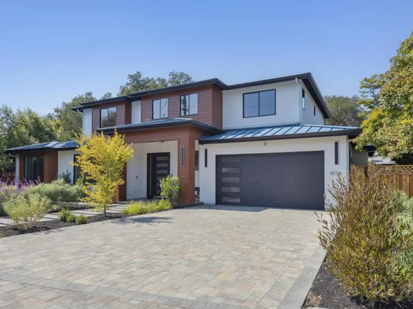 1074 Riverside Dr, Los Altos, CA 94024