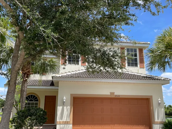 2533 Deerfield Lake Ct, Cape Coral, FL 33909