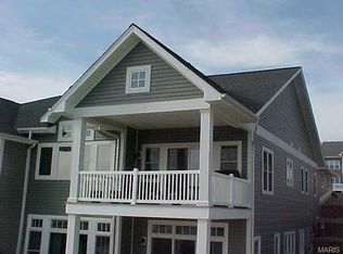 301 Captains Ct, Grafton, IL 62037