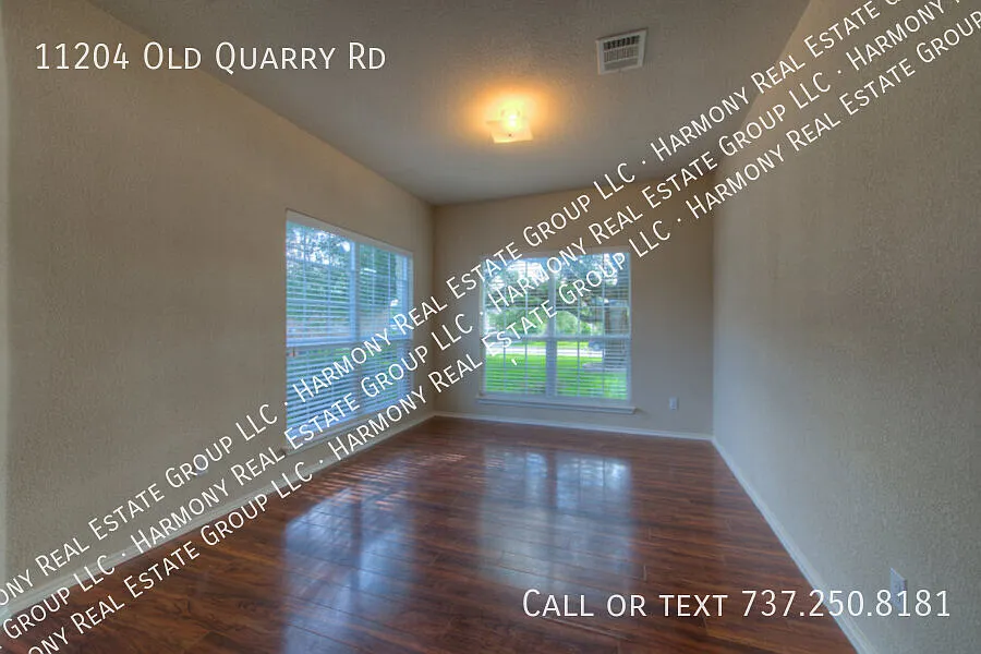 Gorgeous 4 Bedroom 2 bath home in Avery Ranch! — Photo 3
