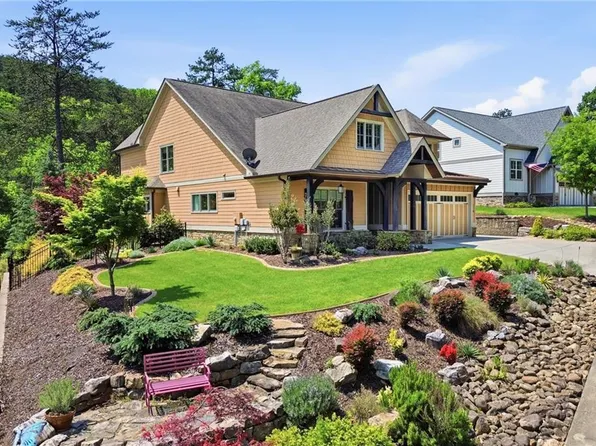 114 Sunset Peak Ct, Waleska, GA 30183