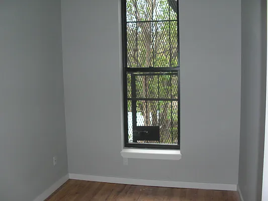 Rented by East Williamsburg Realty Inc | media 40