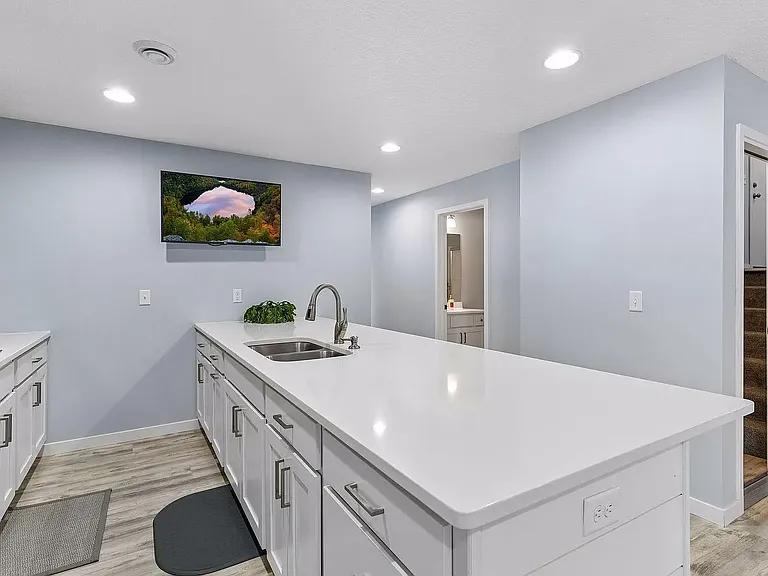 203 Clay St — Photo 10
