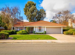 45567 Clubhouse Dr, Temecula, CA 92592