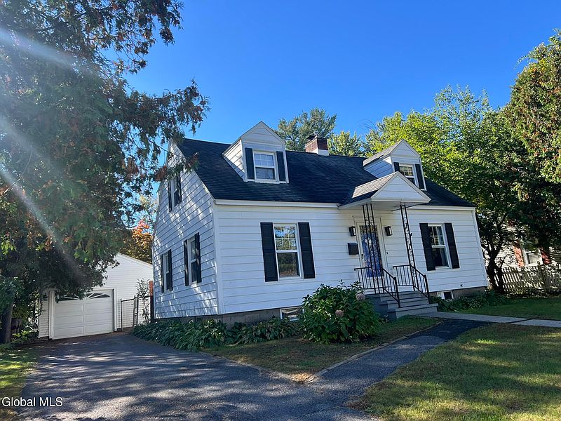 2nd image of 9 Douglas Avenue