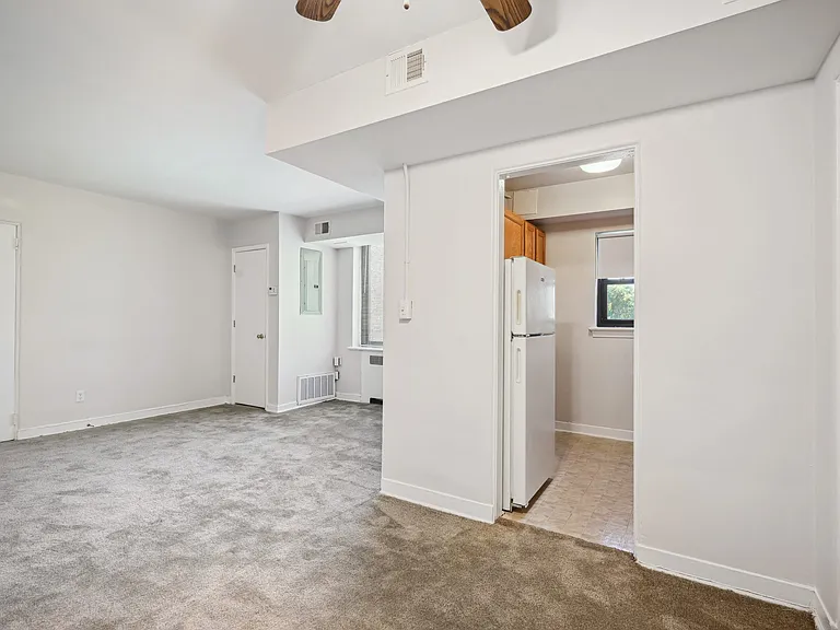 Prince Georges Apartments — Photo 24