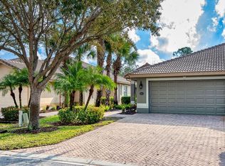 20061 Serre Dr, Estero, FL 33928