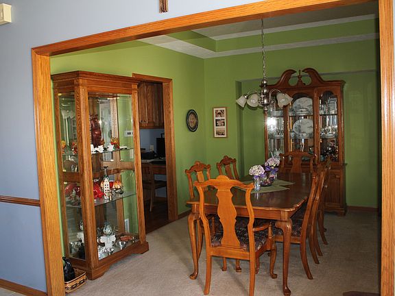 Formal Dining