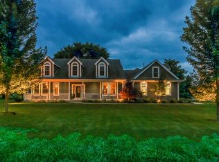 2409 Delore Dr, McHenry, IL 60051
