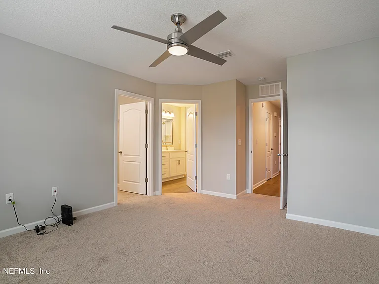 142 Castro Ct — Photo 16
