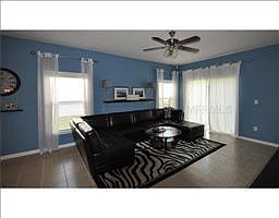 3rd image of 2914 Winglewood Cir