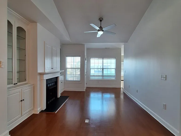 1931 Tara Ct #204 — Photo 3
