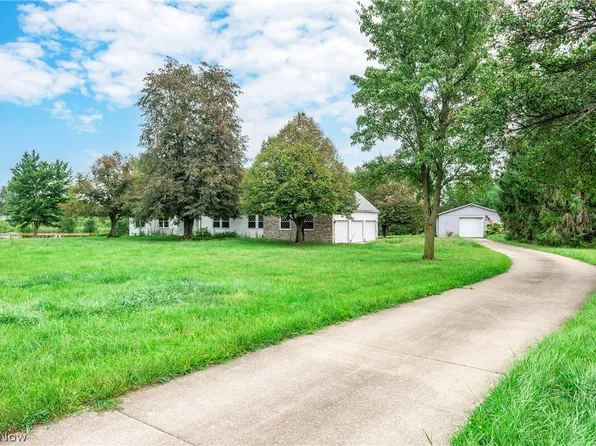 12201 Green Rd, Wakeman, OH 44889