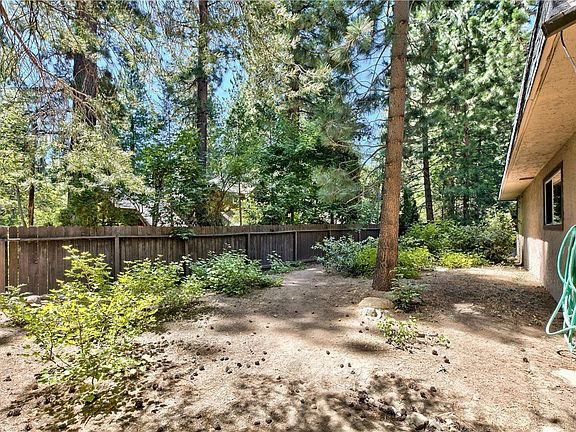 4th image of 837 Southwood Blvd #20