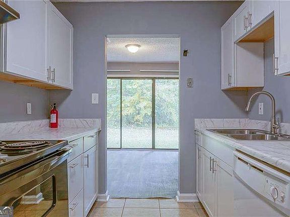 5th image of 3575 Oakvale Rd APT 305