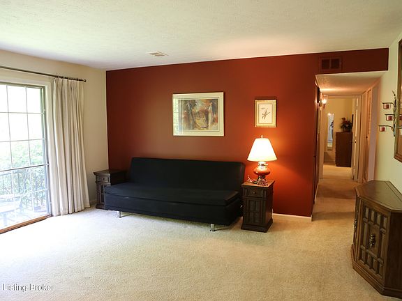 4th image of 205 Flanders Ct APT 3