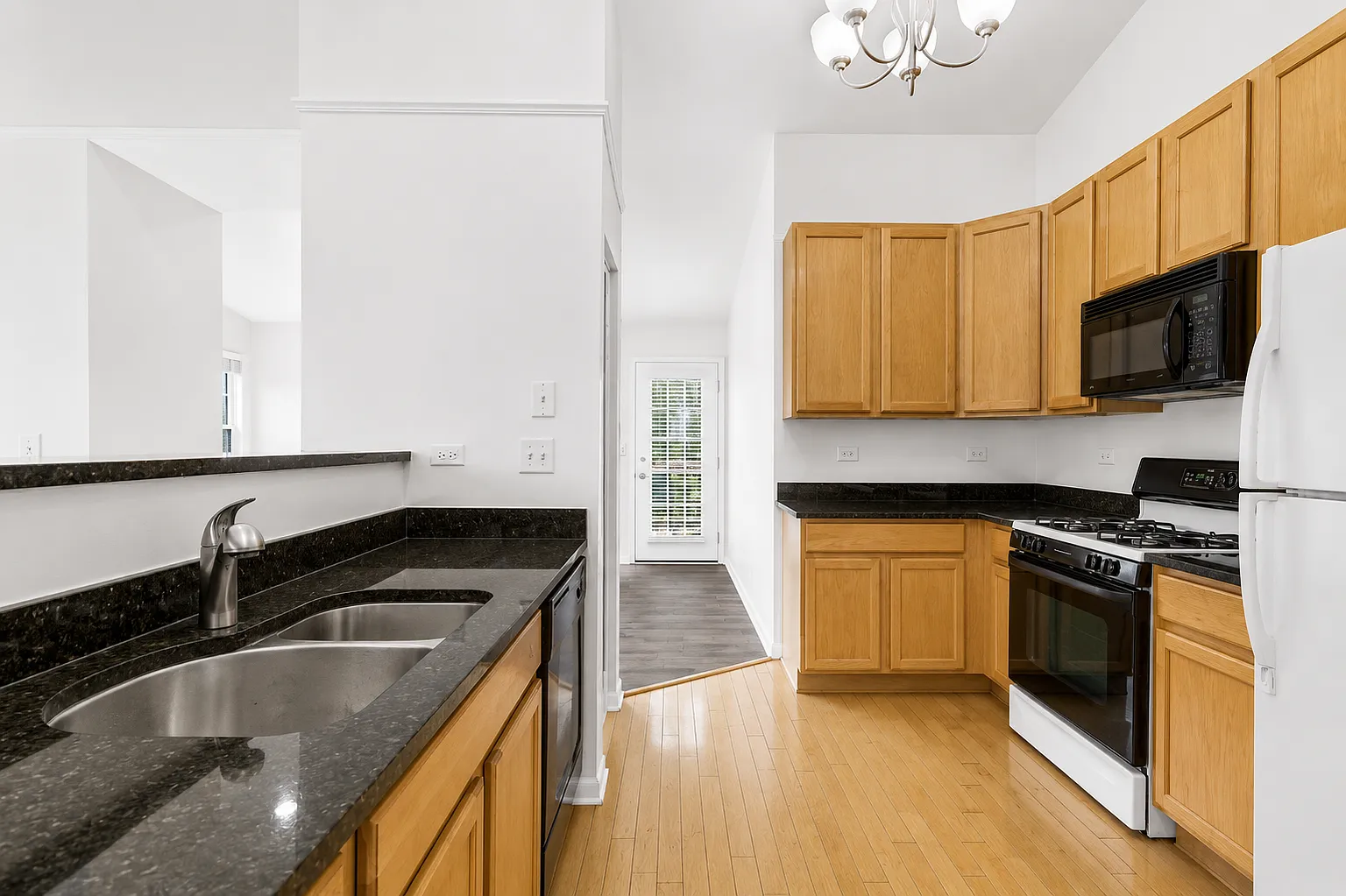2365 Overlook Ct — Photo 4