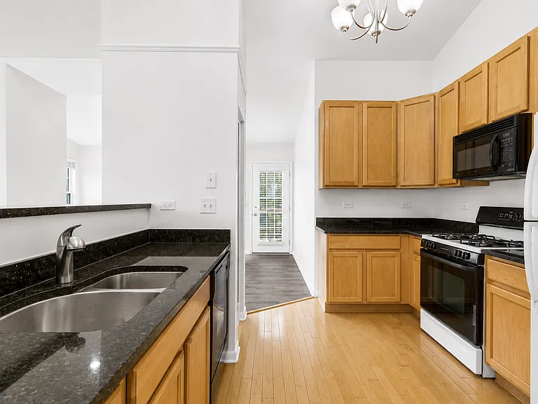 2365 Overlook Ct — Photo 4