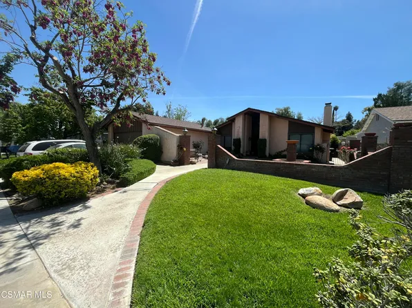 23020 Posada Dr, Santa Clarita, CA 91354