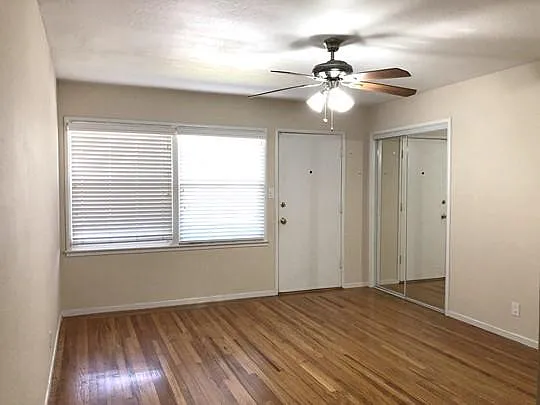 106 El Carmelo Ave — Photo 5