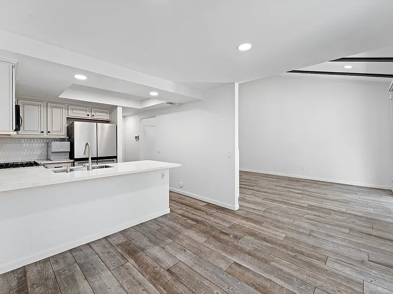 2317 Sandbar Dr #204 — Photo 14