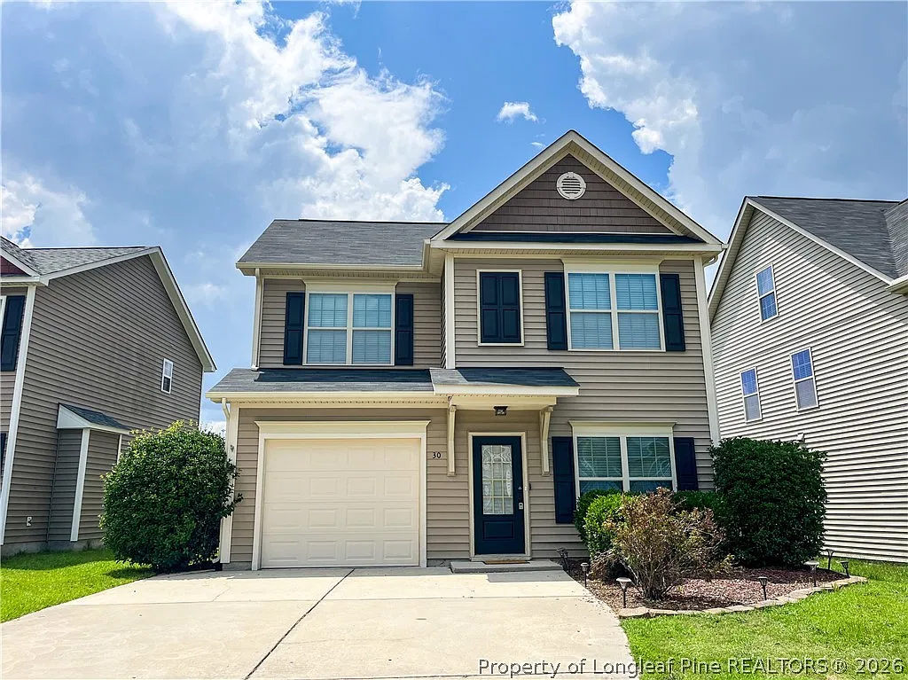 3 bed, 2.5 bath, 1304 sqft, $1,700 — Photo 2