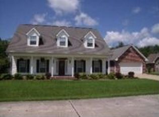 320 Beaupre Dr, Luling, LA 70070