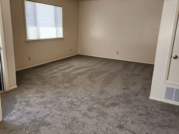 5th image of 627 E Pine St #A