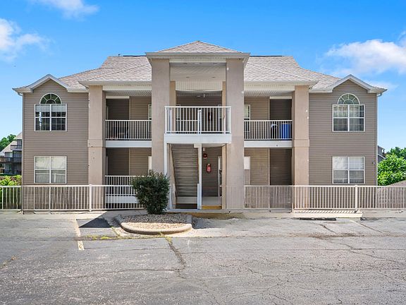 2nd image of 33 Golfshores Drive #1 BLDG 33
