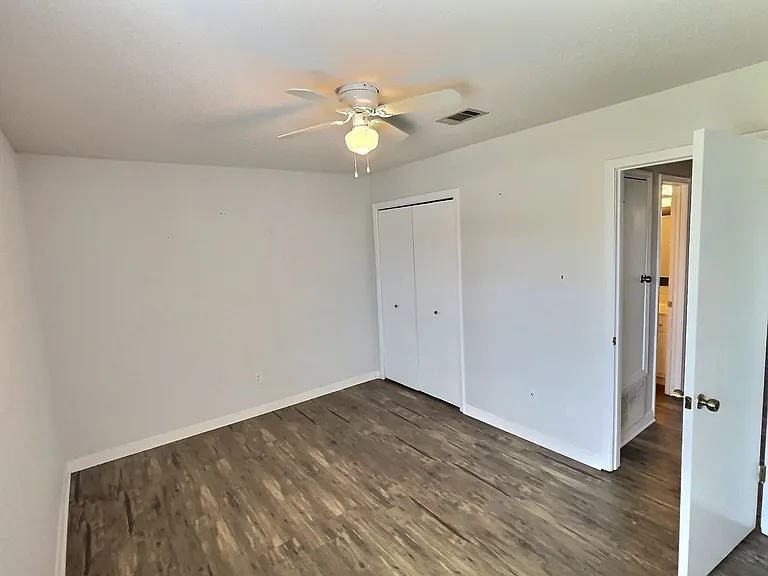 875 Laurelwood Dr — Photo 7