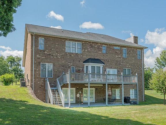 5th image of 137 Butler Ct