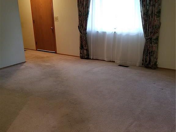 2nd image of 1010 Nutmeg Sq N