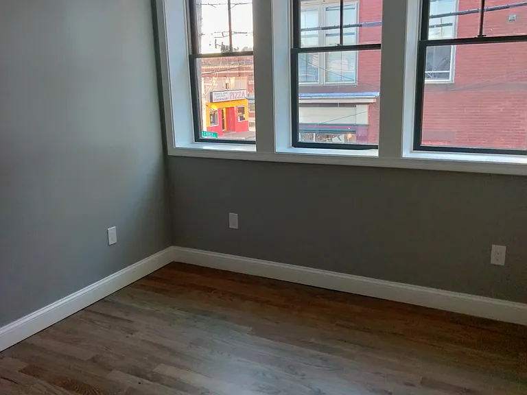 157 Main St #1 — Photo 8