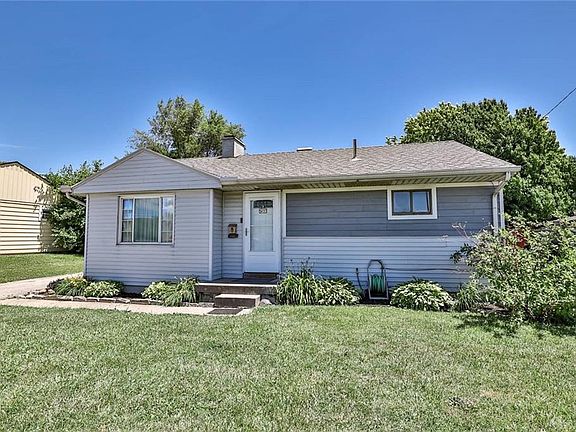 2nd image of 2956 Woodman Dr