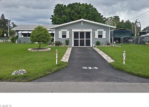2nd image of 513 NE 13th Pl