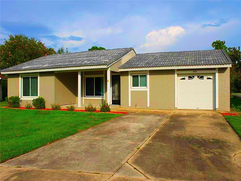 1st image of 10618 Whitman Cir