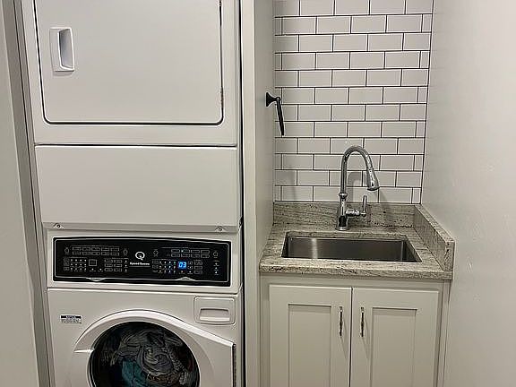 3rd image of 101 S 1200 E