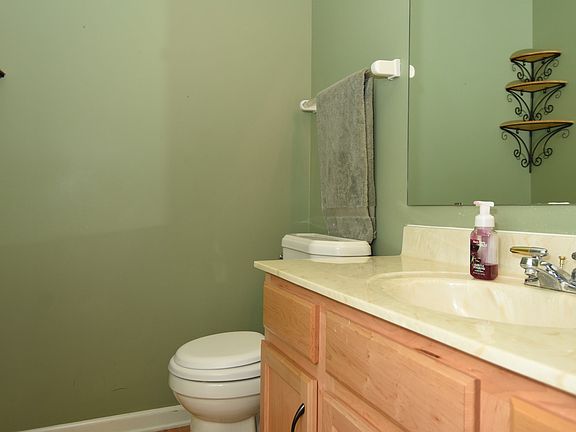 5th image of 16098 Tenor Way