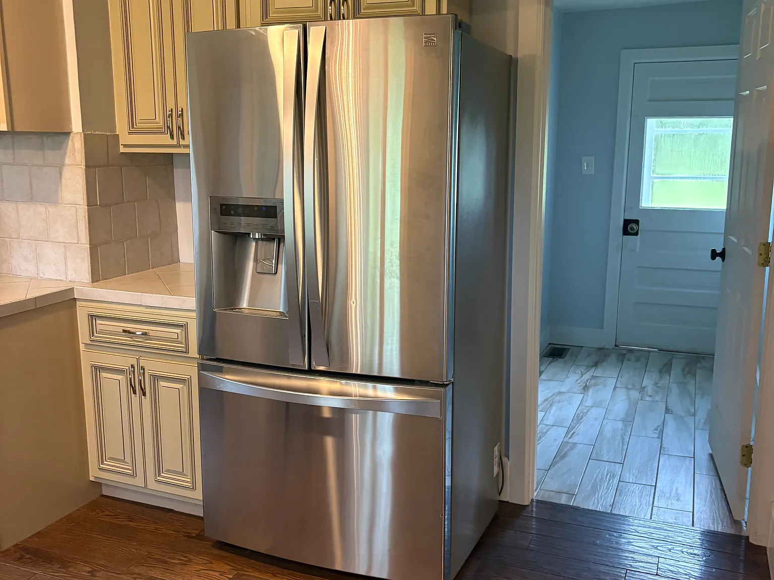 2 bed, 1450 sqft, $1,750 — Photo 3